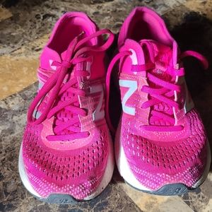 Girls New Balance Size 2.5